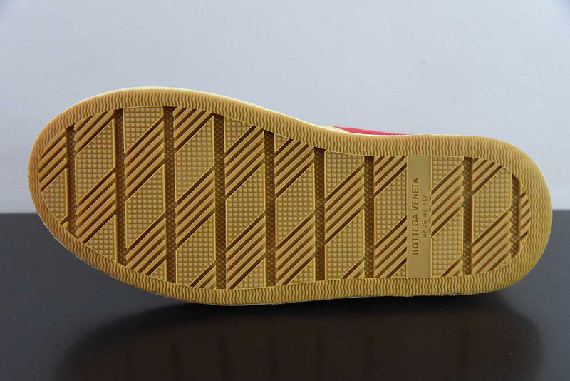 BOTTEGA VENETA Sneaker