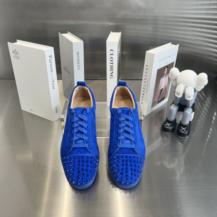 Ch**an louboutin l**is junior spikes