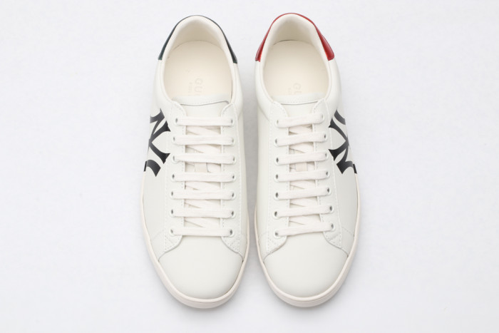 G*u*i low-top sneaker