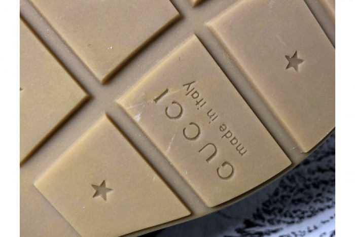 GUCC 2019 SS SNEAKERS 548637 DRW00 1000