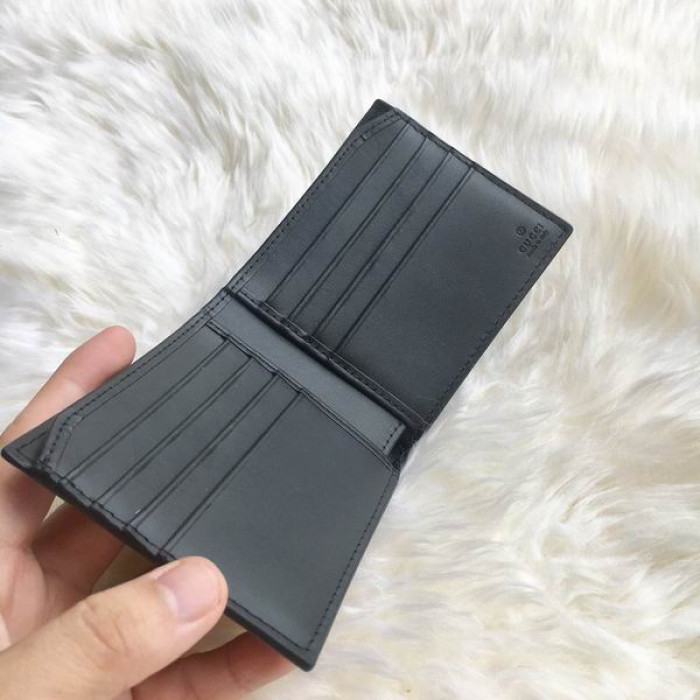 G*u*i wallet 451268 11*9